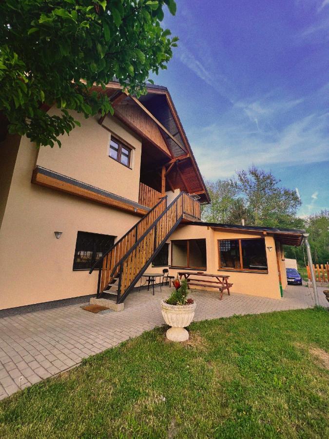 Ferienwohnung U Me V Dome 26 Dubá Exterior foto